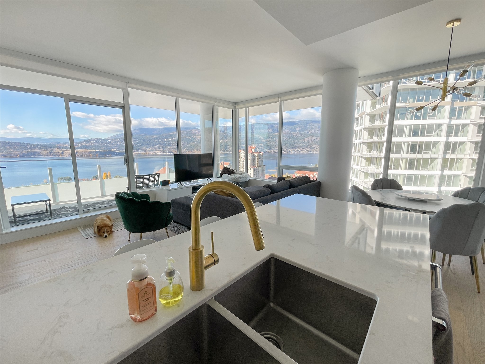 1191 Sunset Drive 2205