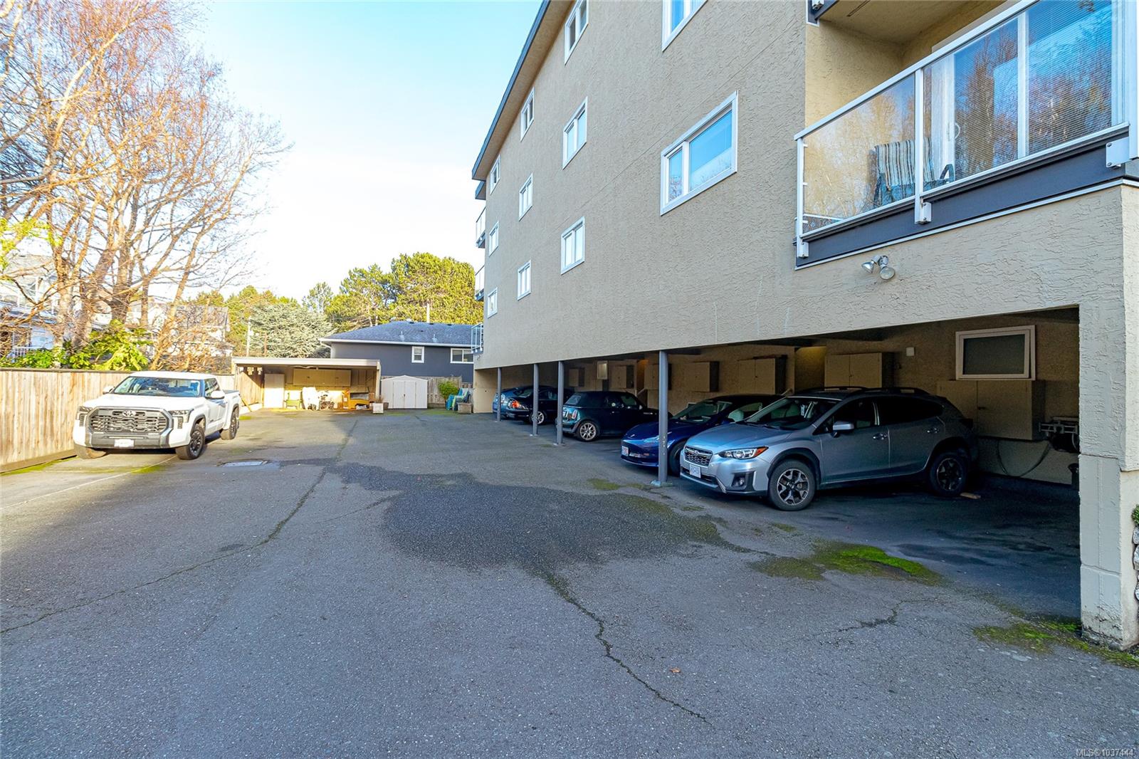 1540 Dallas Rd # 101