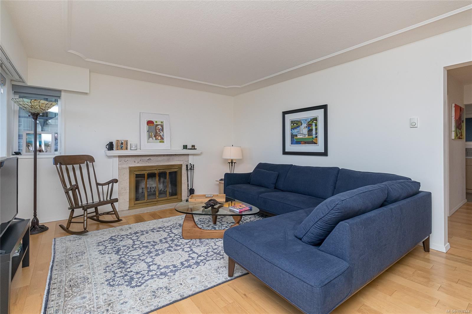 1540 Dallas Rd # 101
