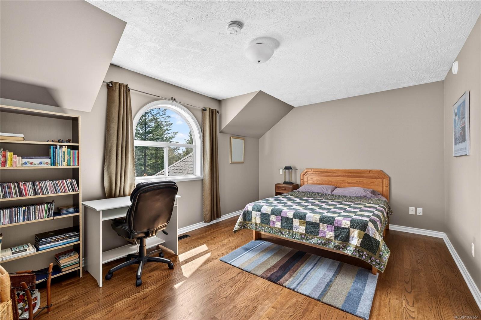 112 Murrelet Pl