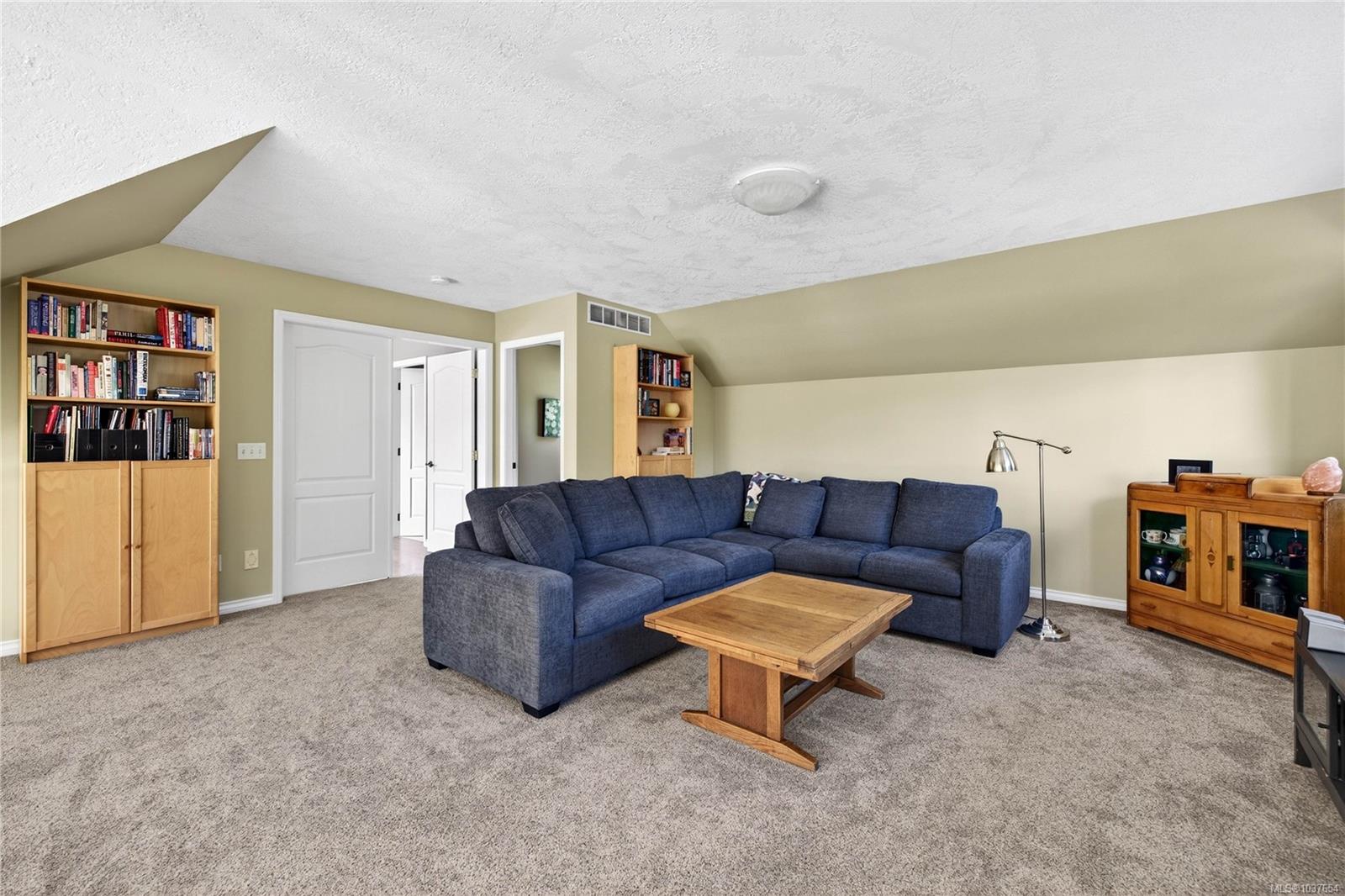 112 Murrelet Pl