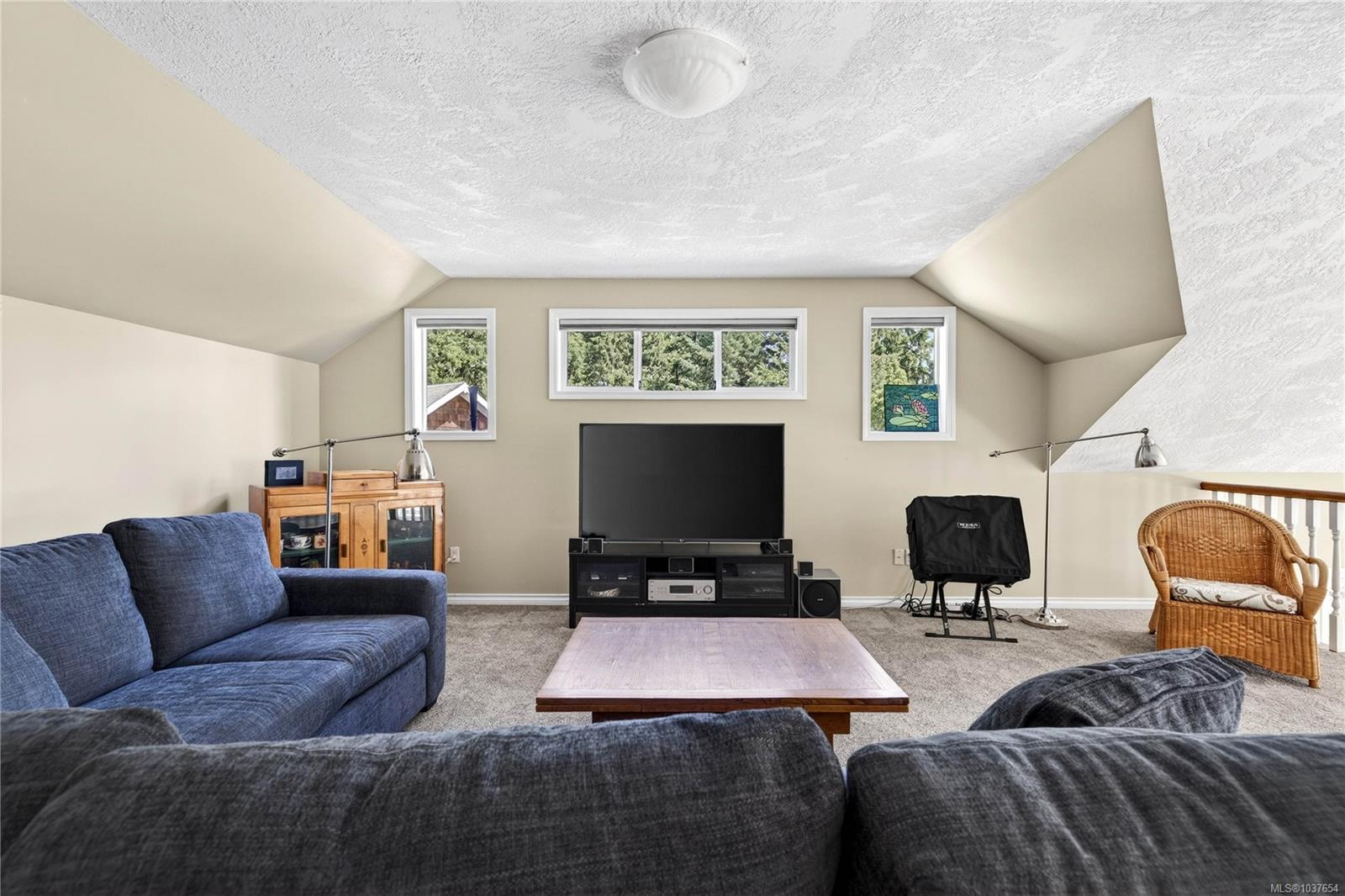 112 Murrelet Pl
