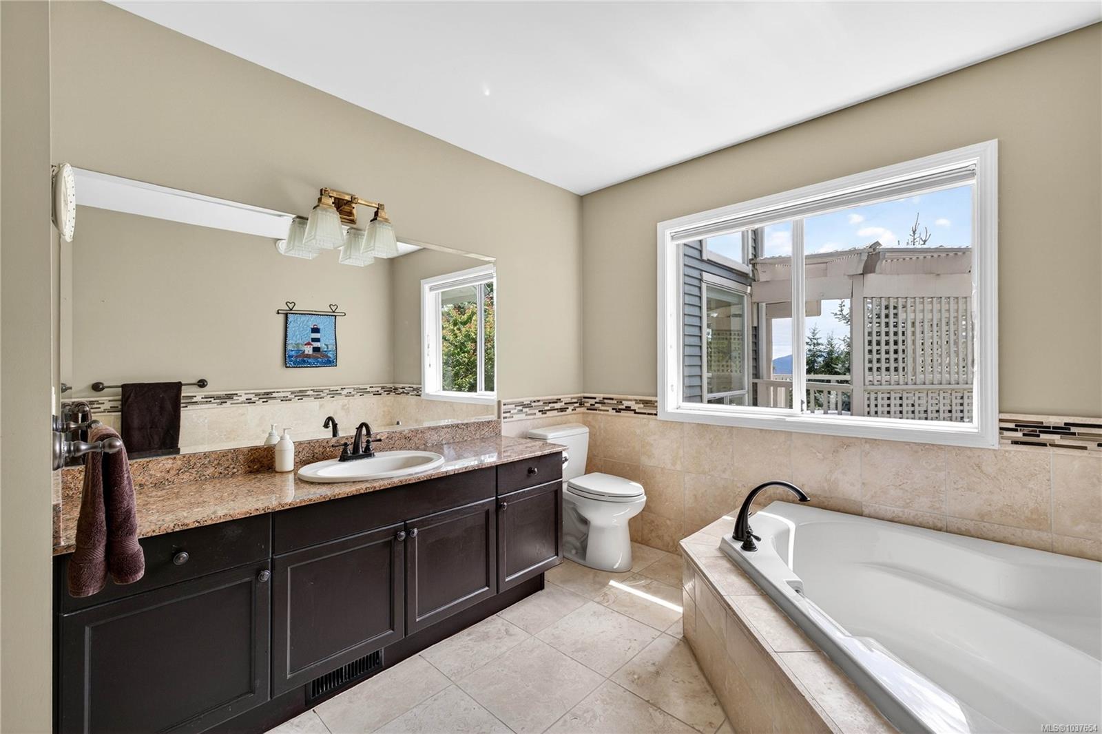 112 Murrelet Pl