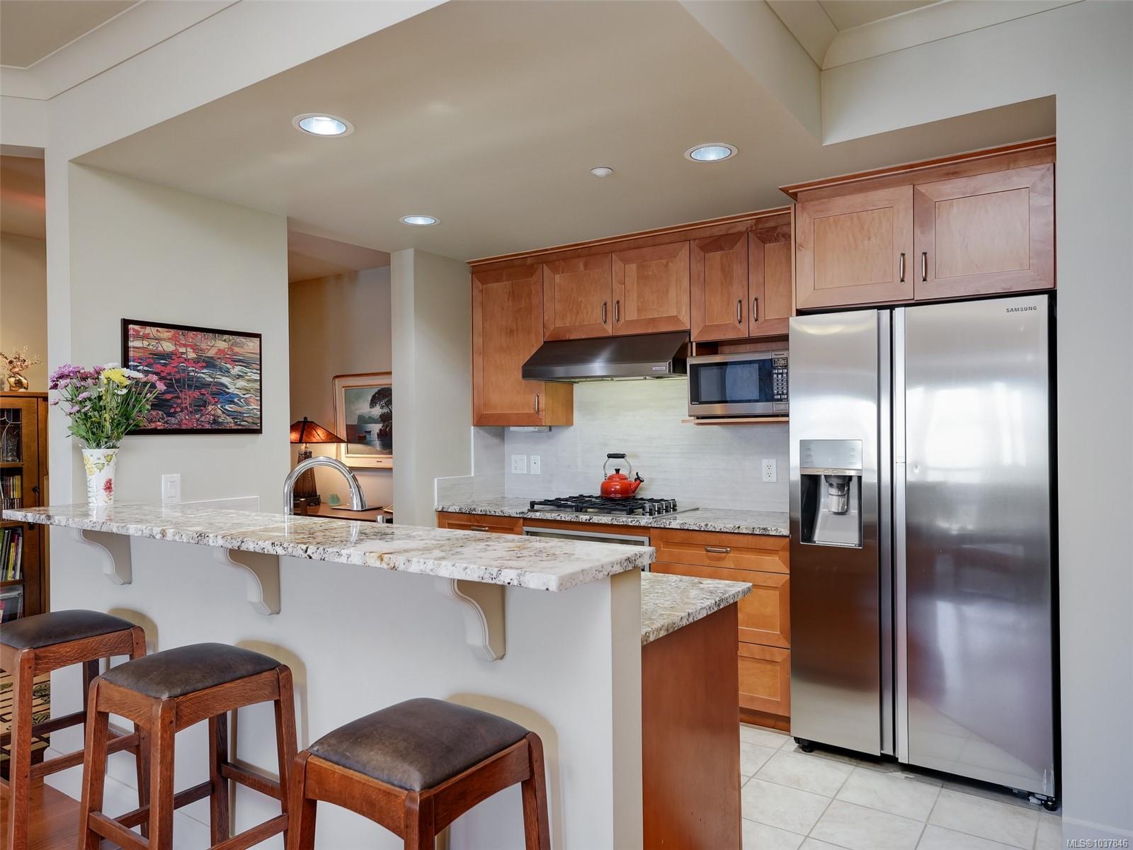 21 Dallas Rd #414