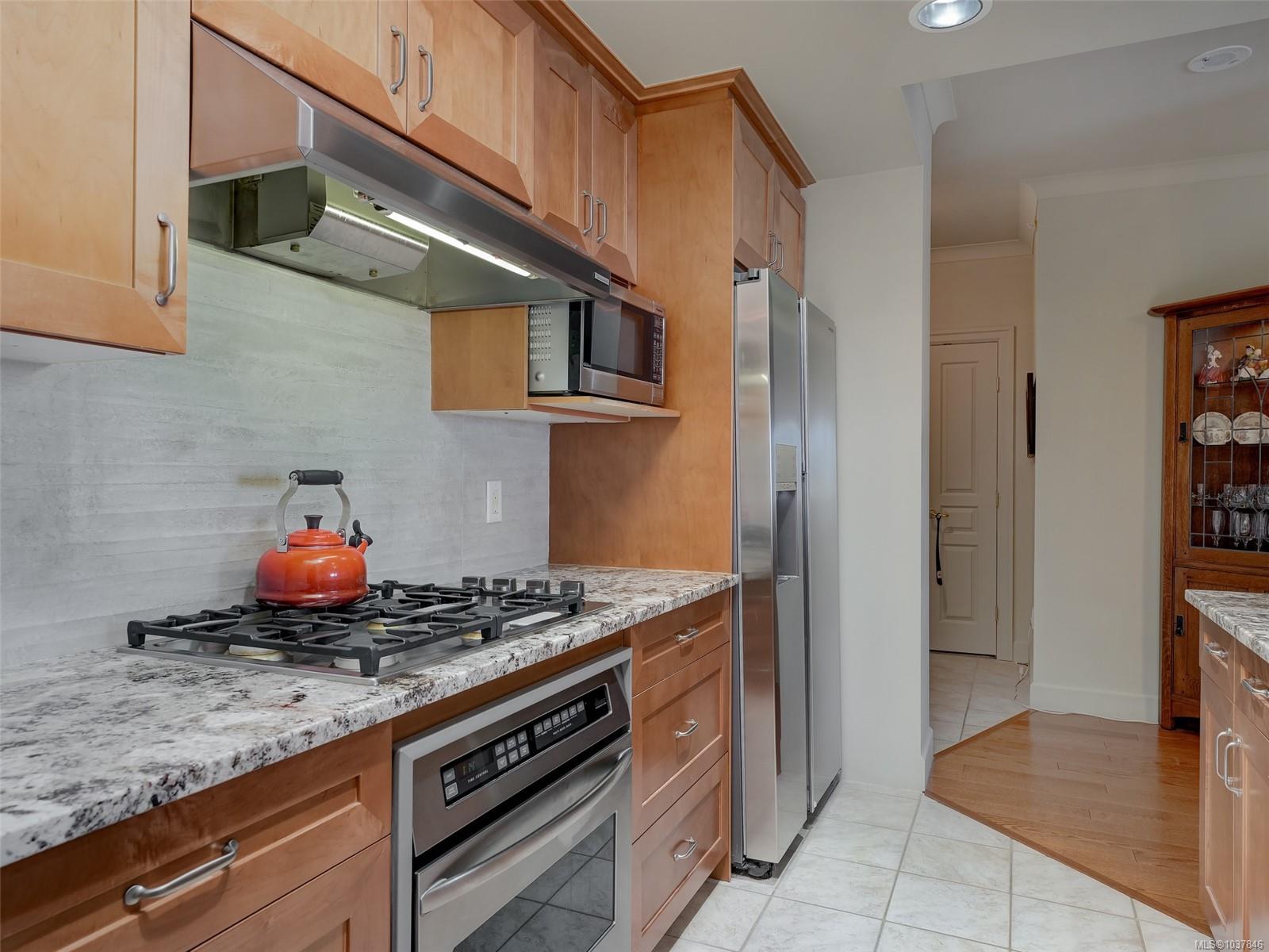 21 Dallas Rd #414