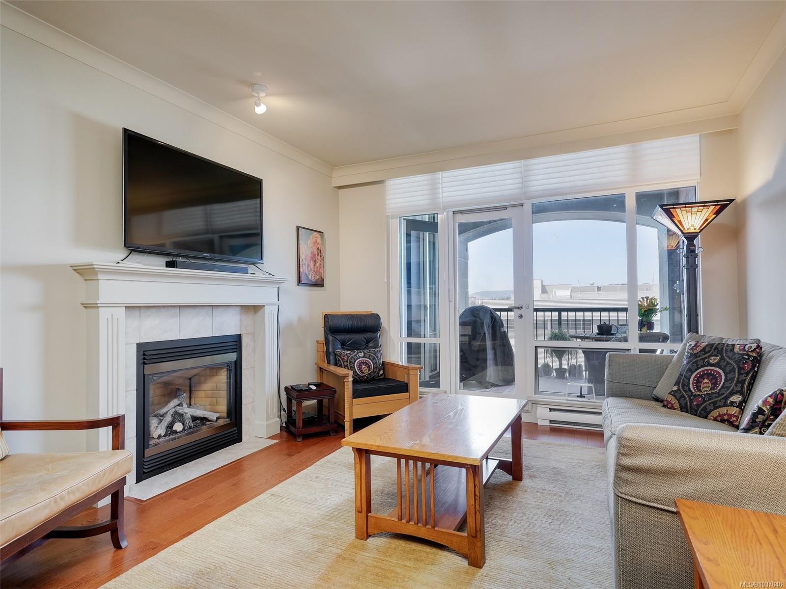 21 Dallas Rd #414