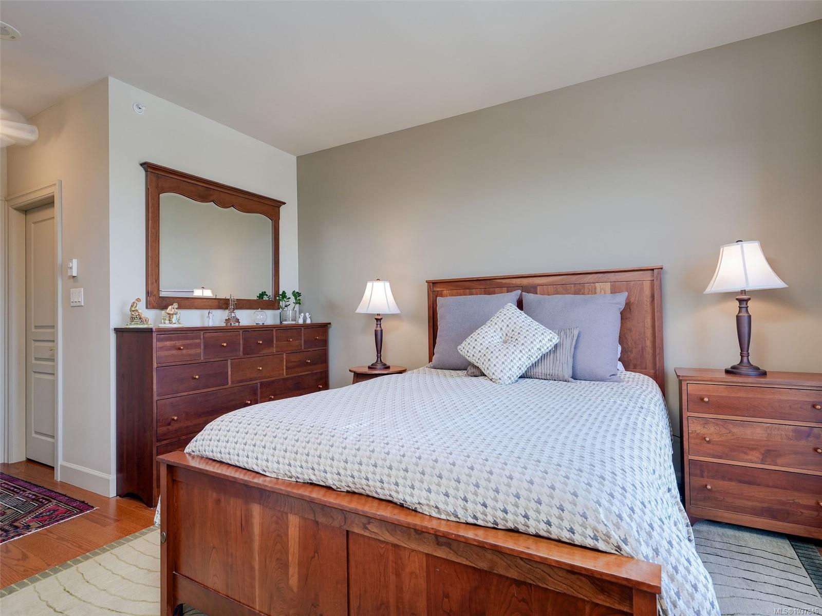 21 Dallas Rd #414