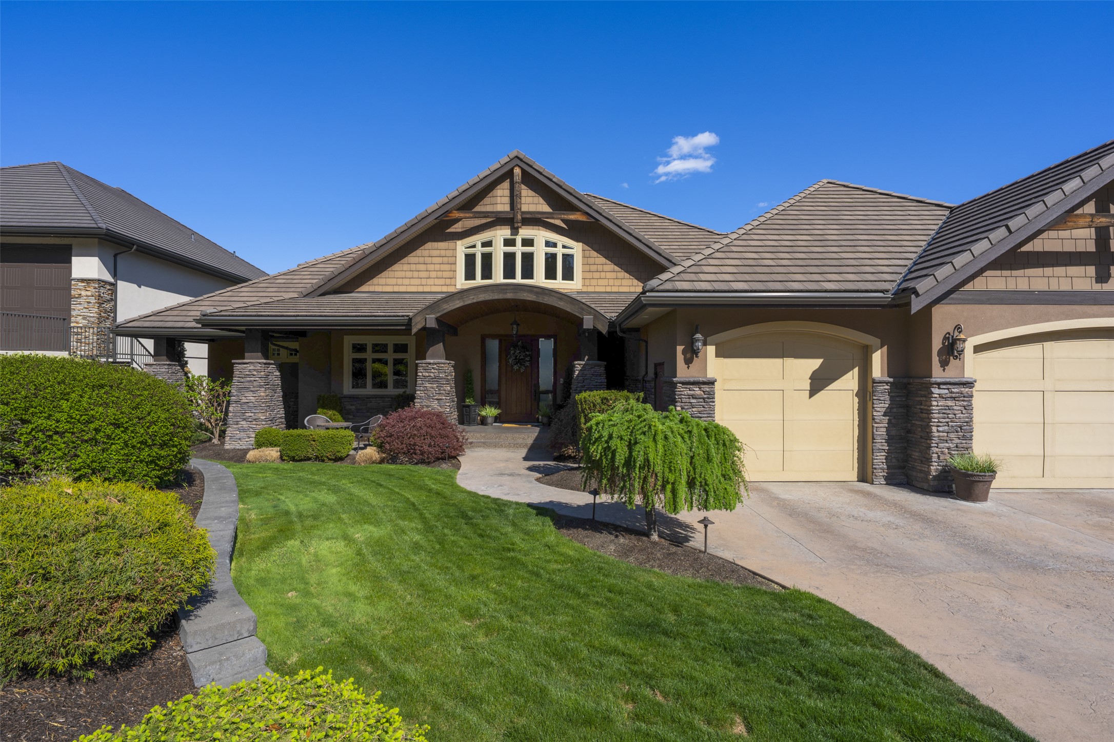 2583 Lucinde Road