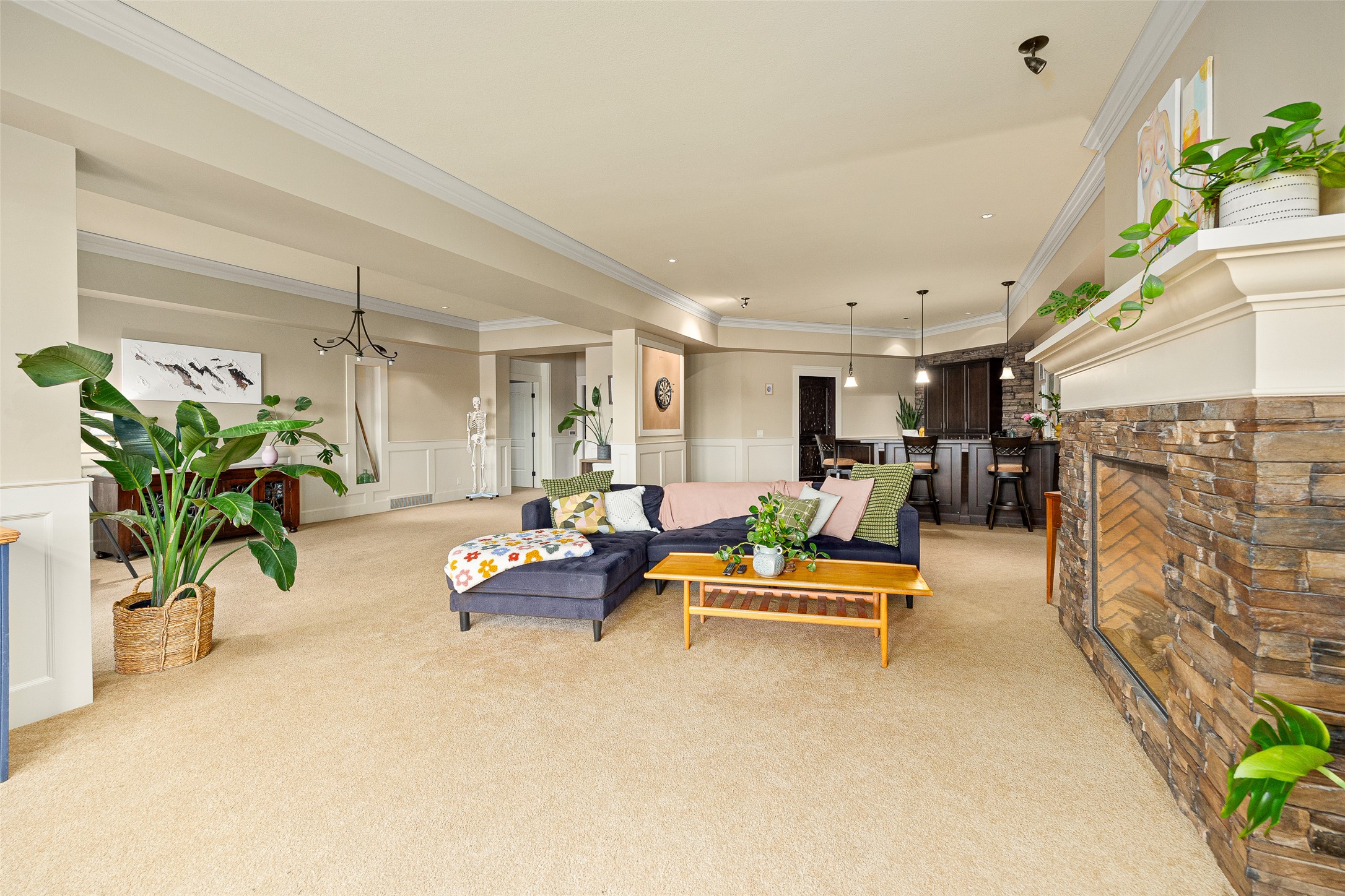 2583 Lucinde Road