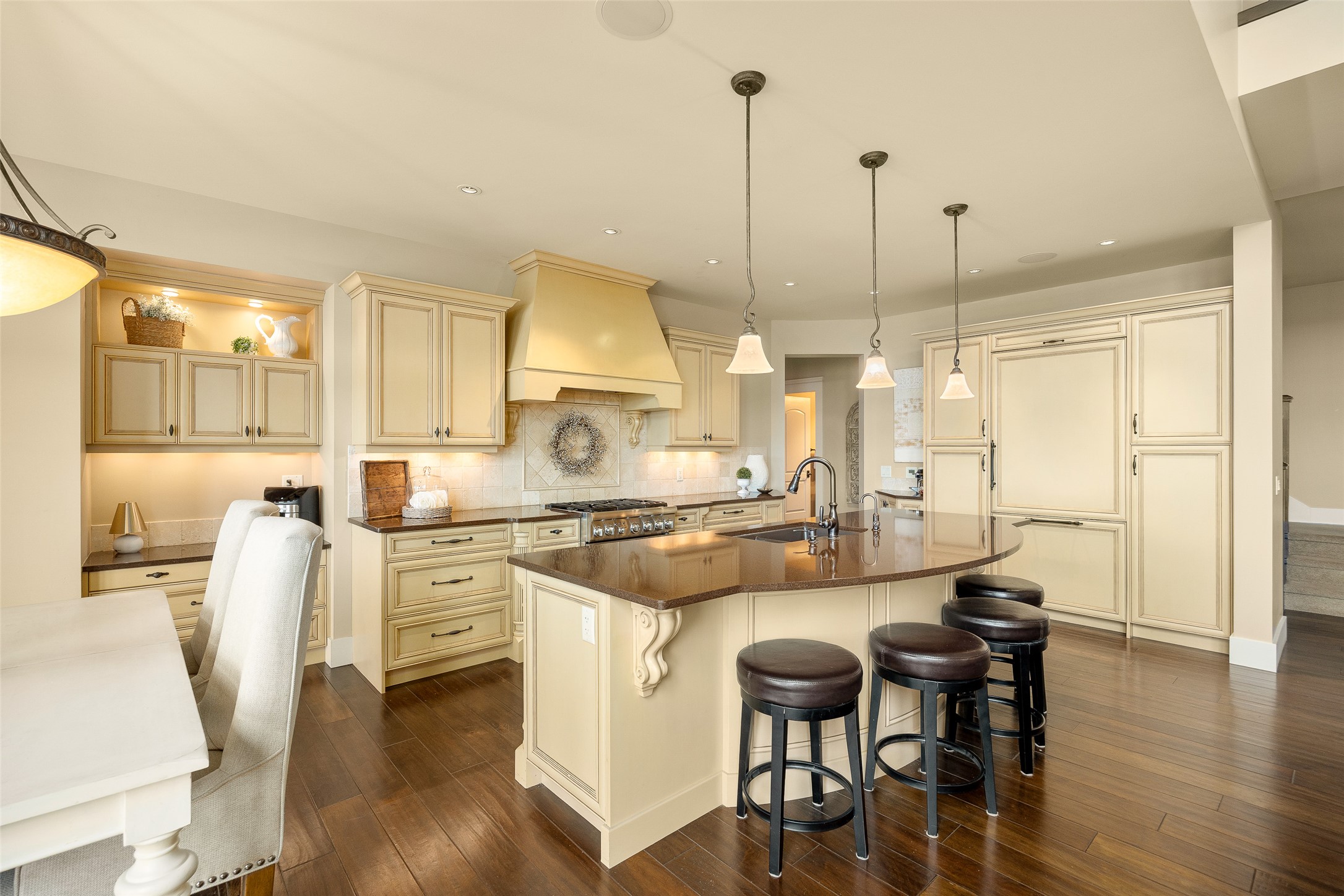 2583 Lucinde Road