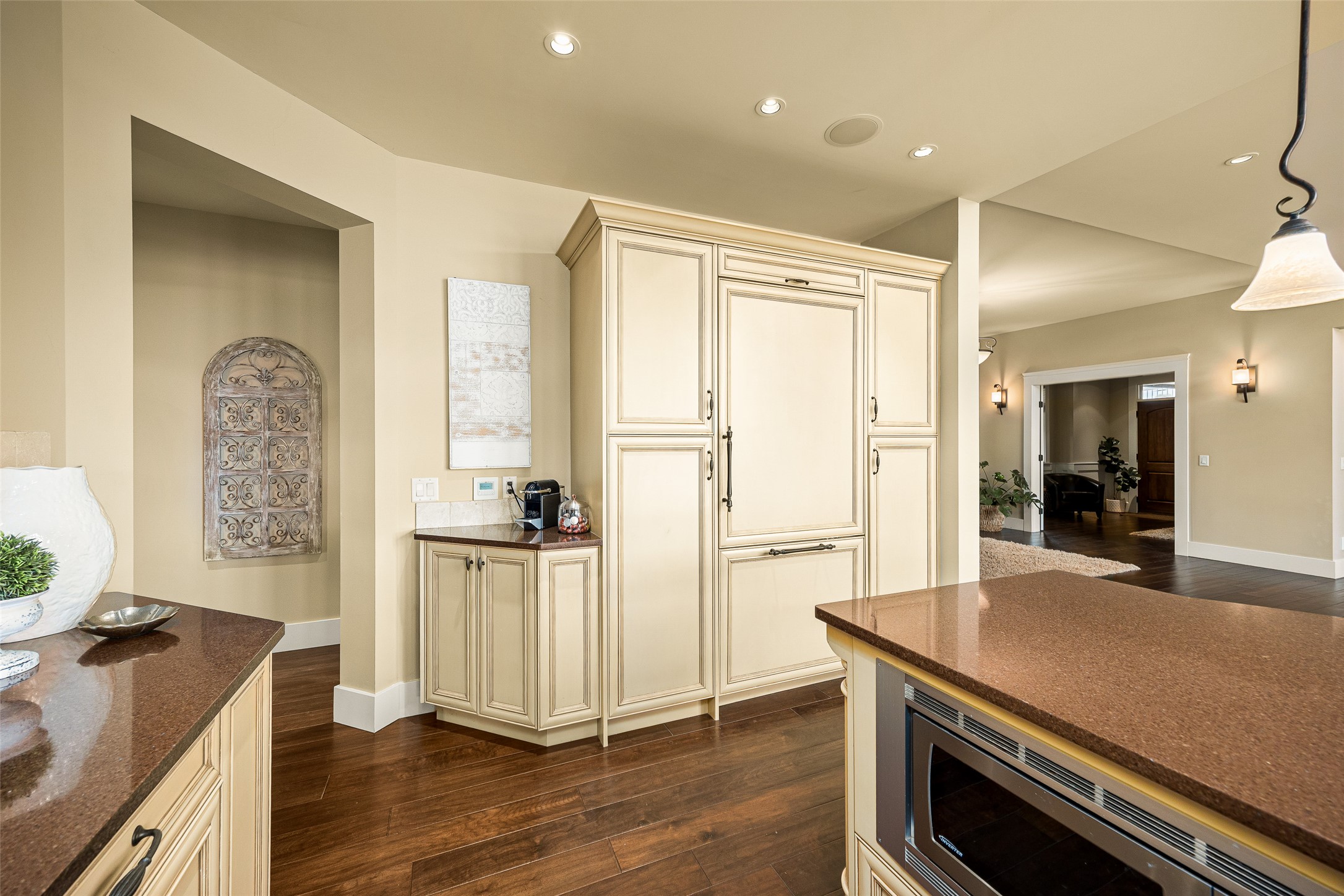 2583 Lucinde Road