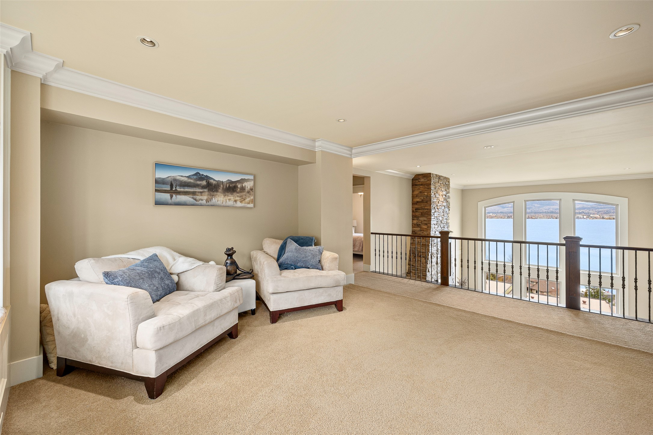 2583 Lucinde Road