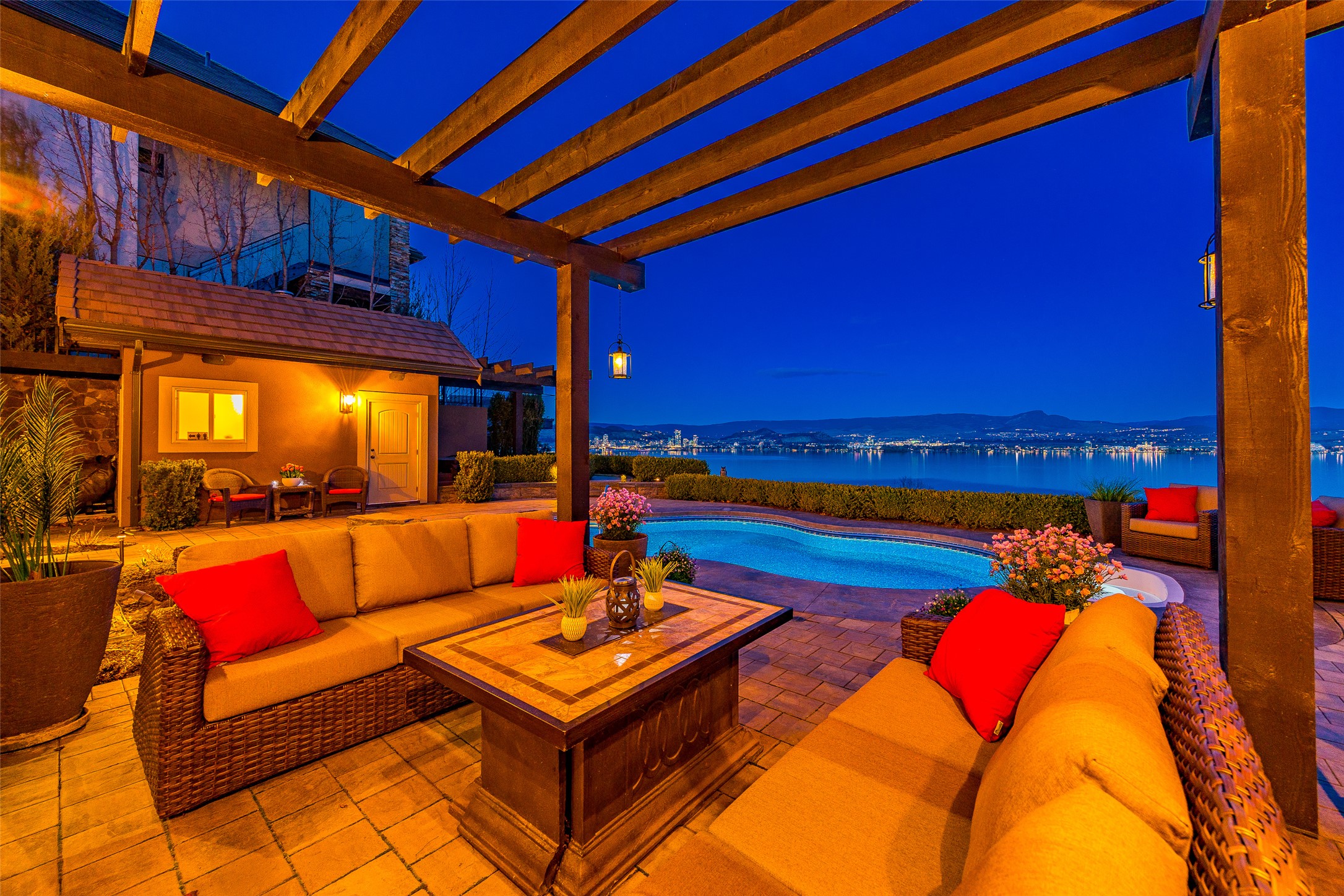 2583 Lucinde Road