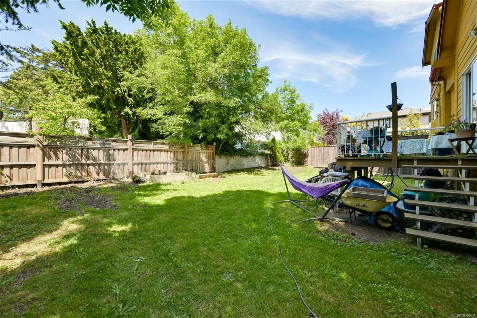 1620 Camosun St