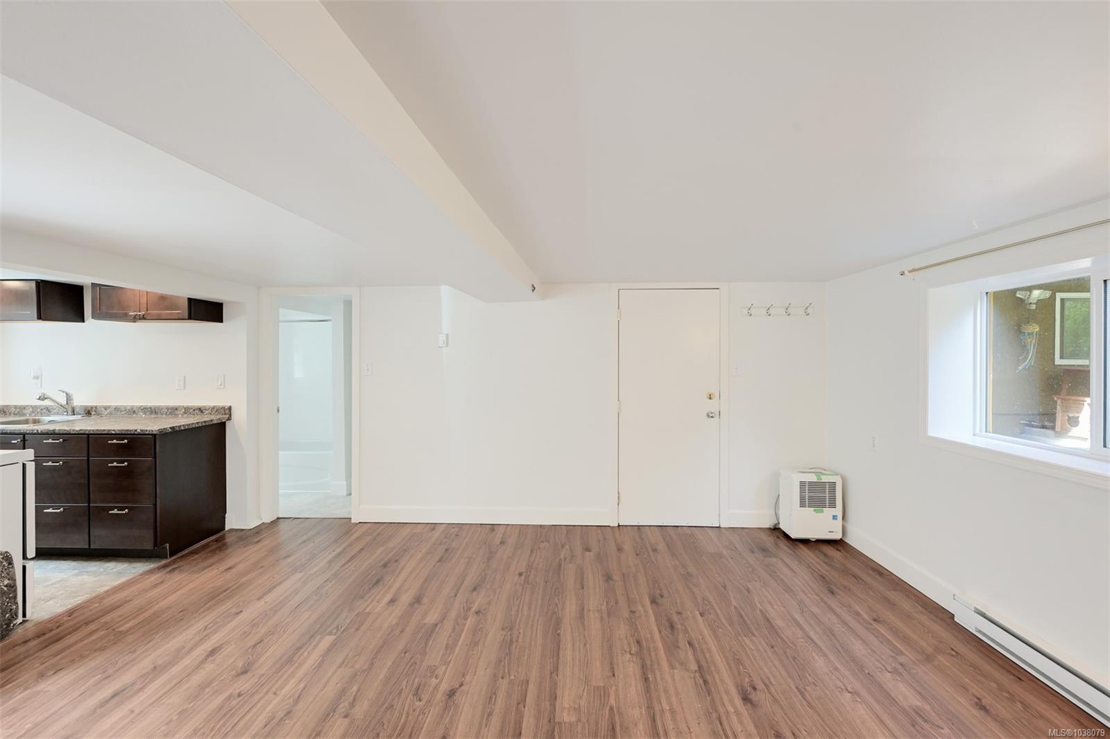 1620 Camosun St