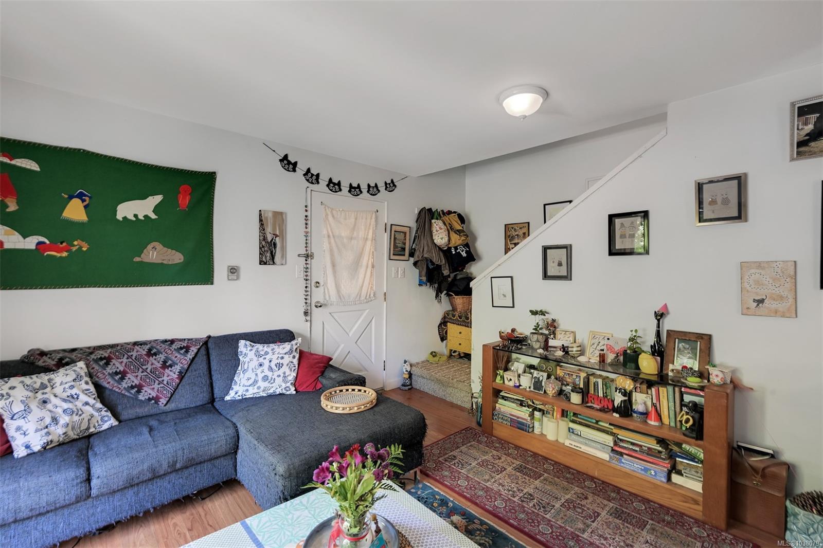 1620 Camosun St