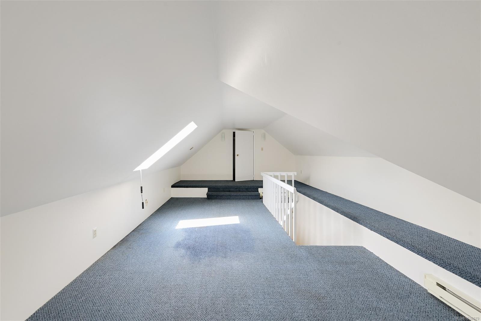 1620 Camosun St