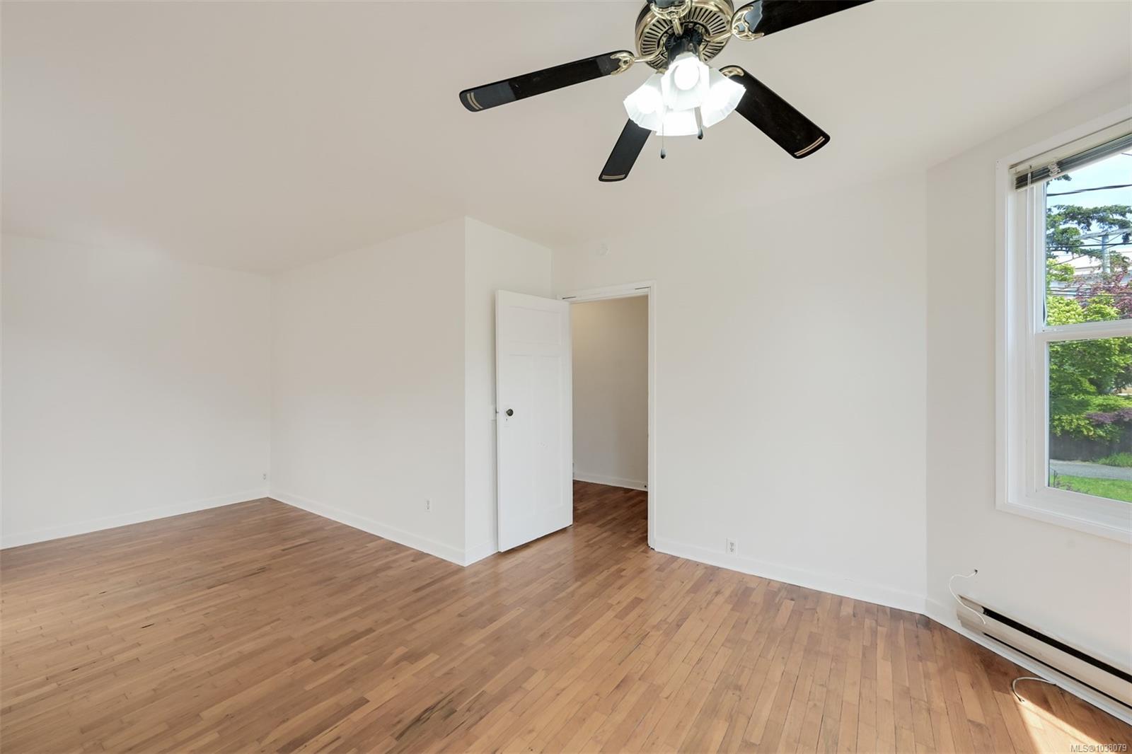 1620 Camosun St