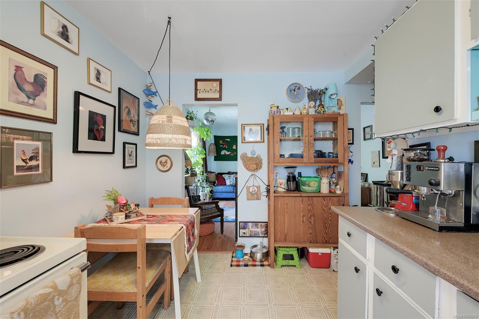 1620 Camosun St