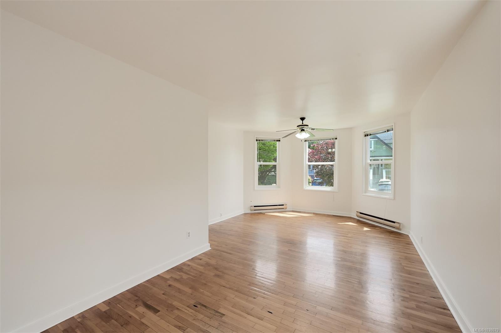 1620 Camosun St