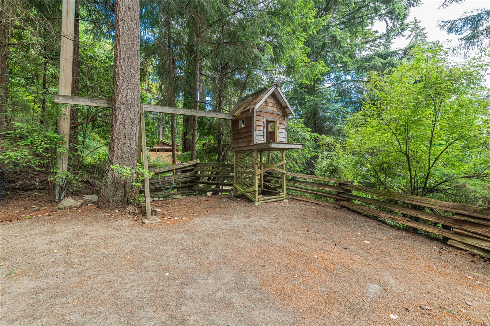 171 Lautman Dr