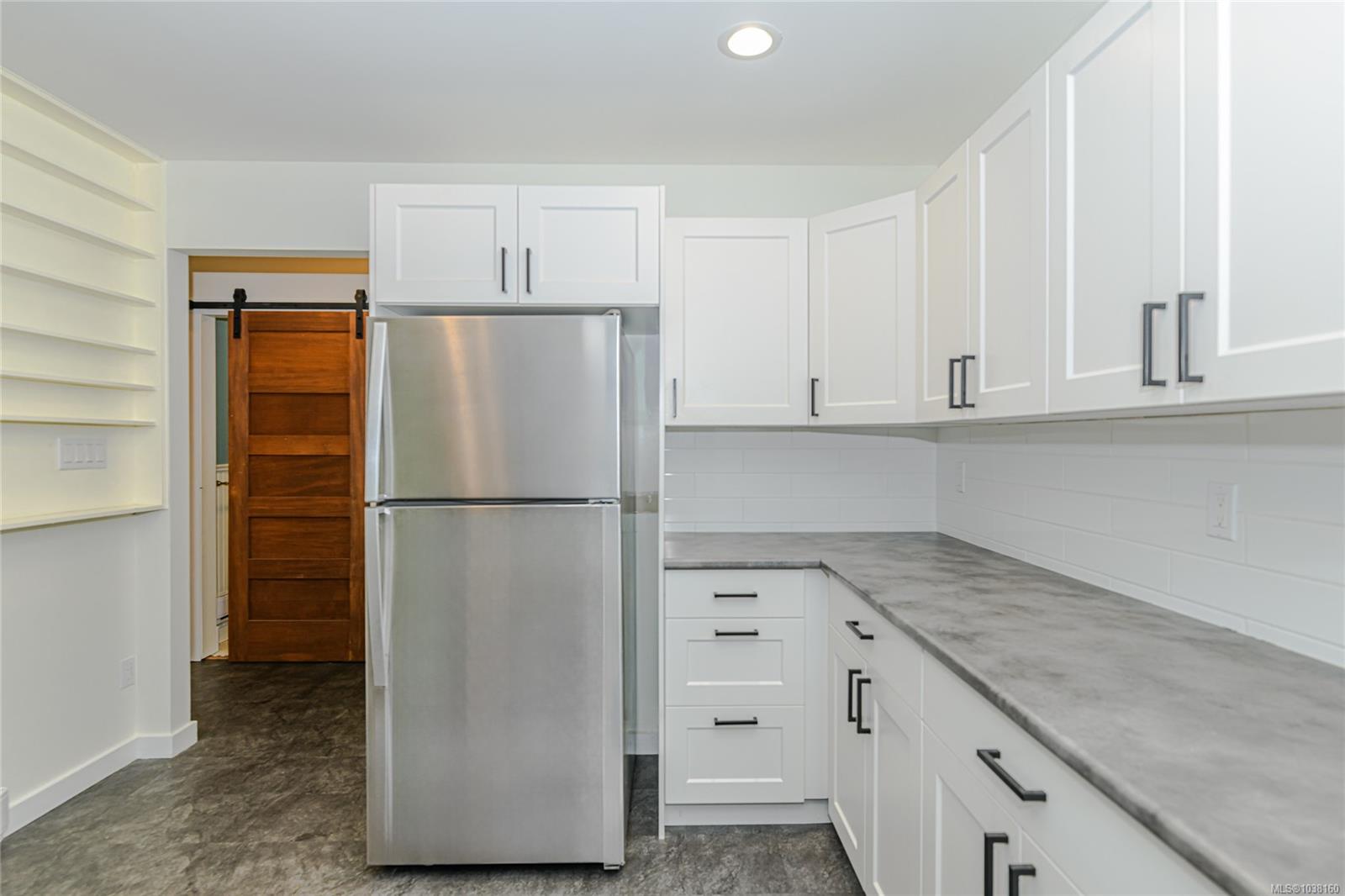 171 Lautman Dr