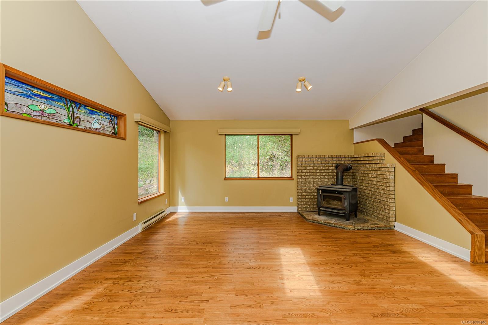 171 Lautman Dr