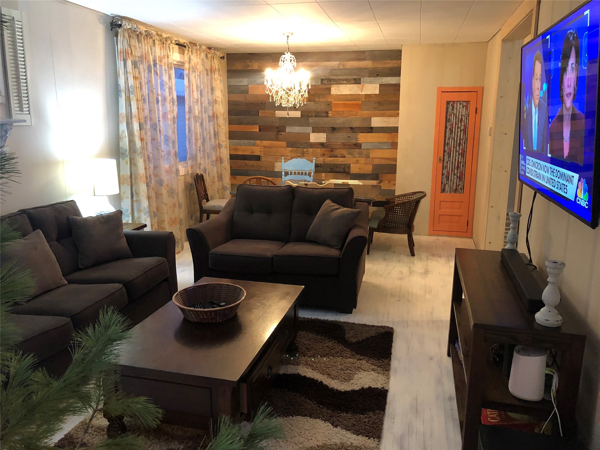 309 Third Street E
