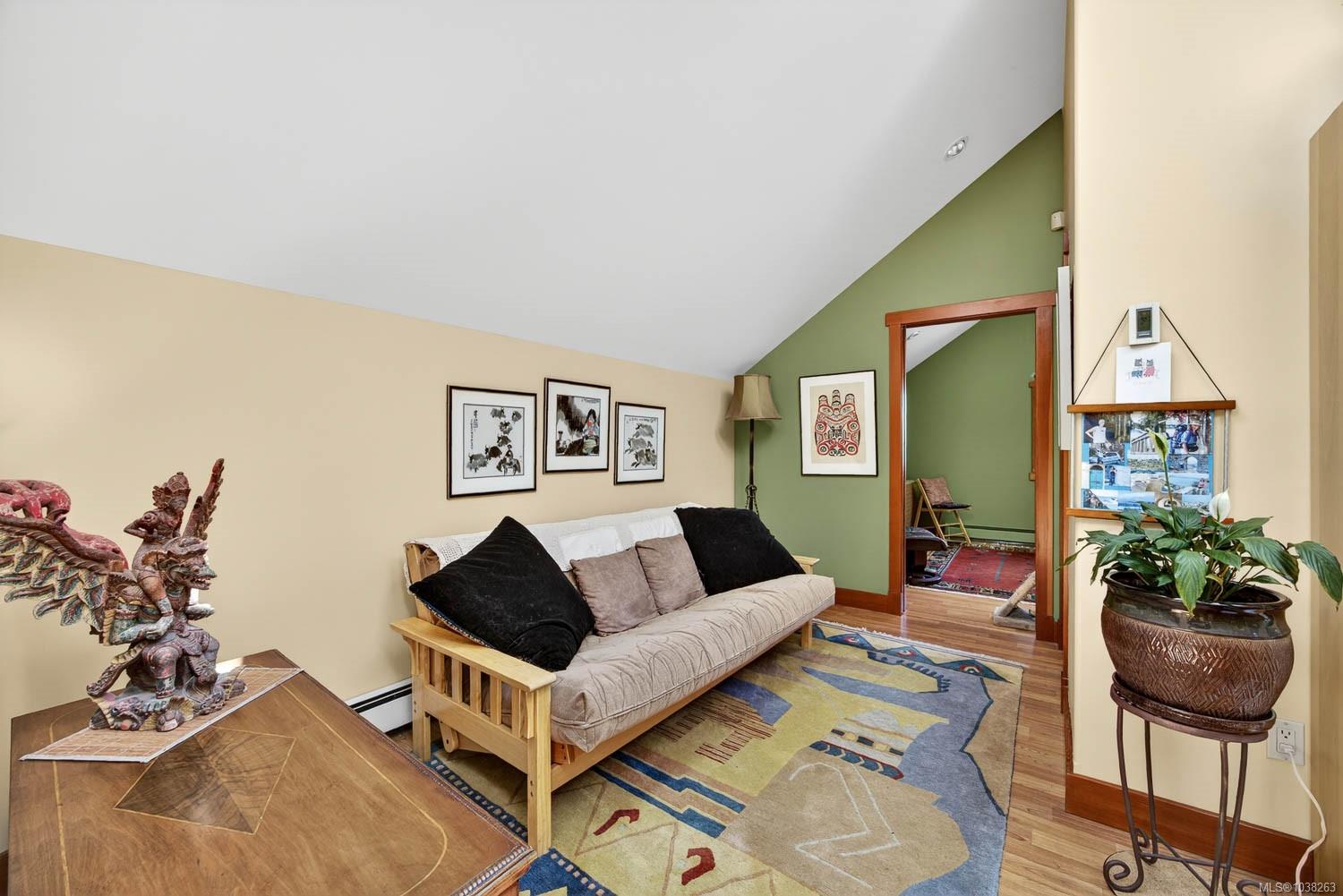 405 Roland Rd