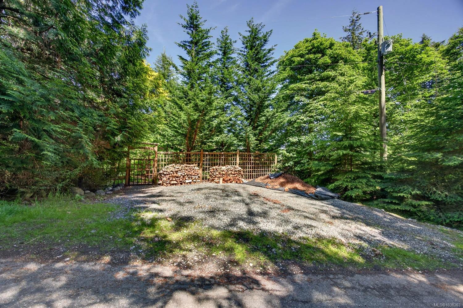 405 Roland Rd