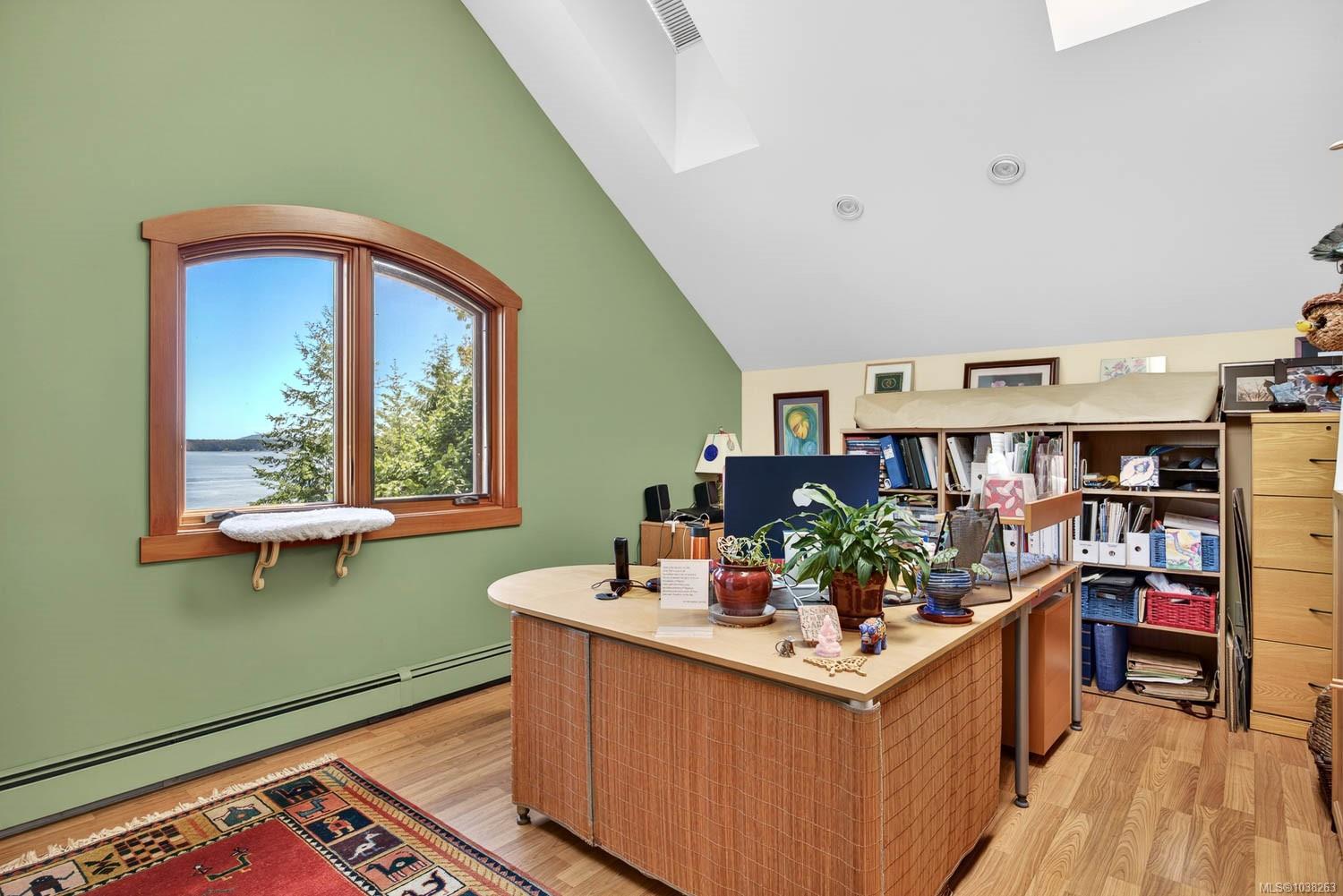 405 Roland Rd