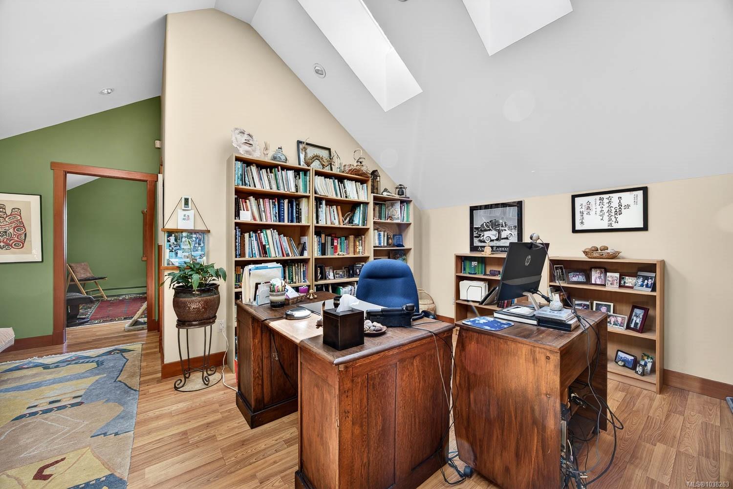 405 Roland Rd