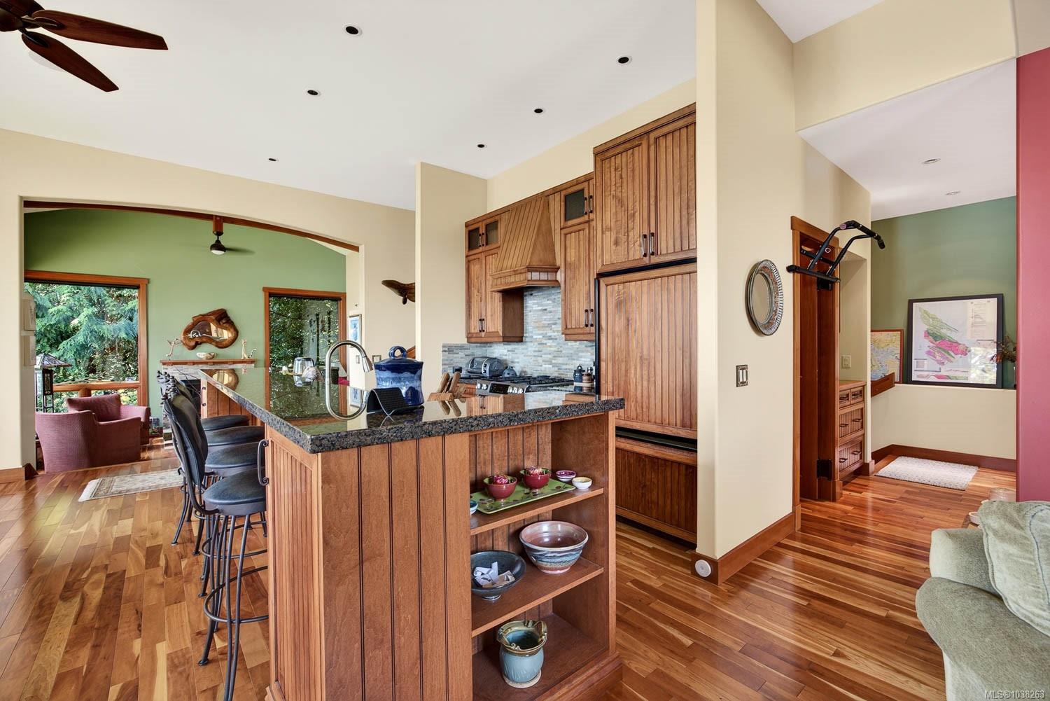 405 Roland Rd