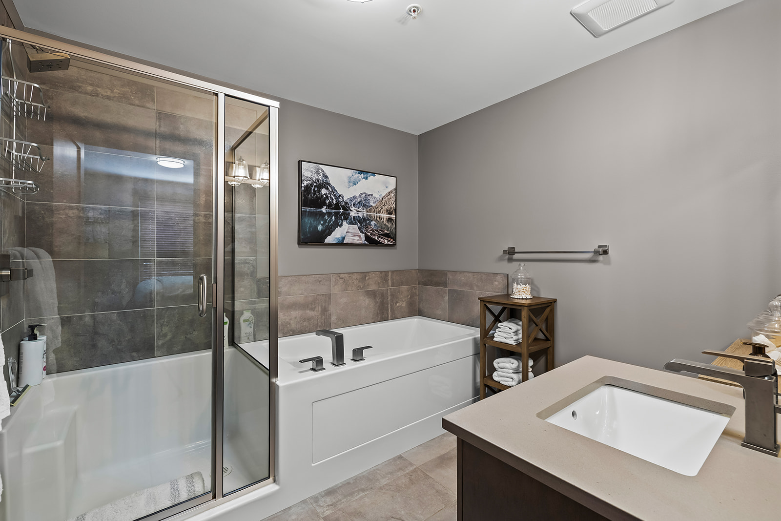 5300B Big White Road 305
