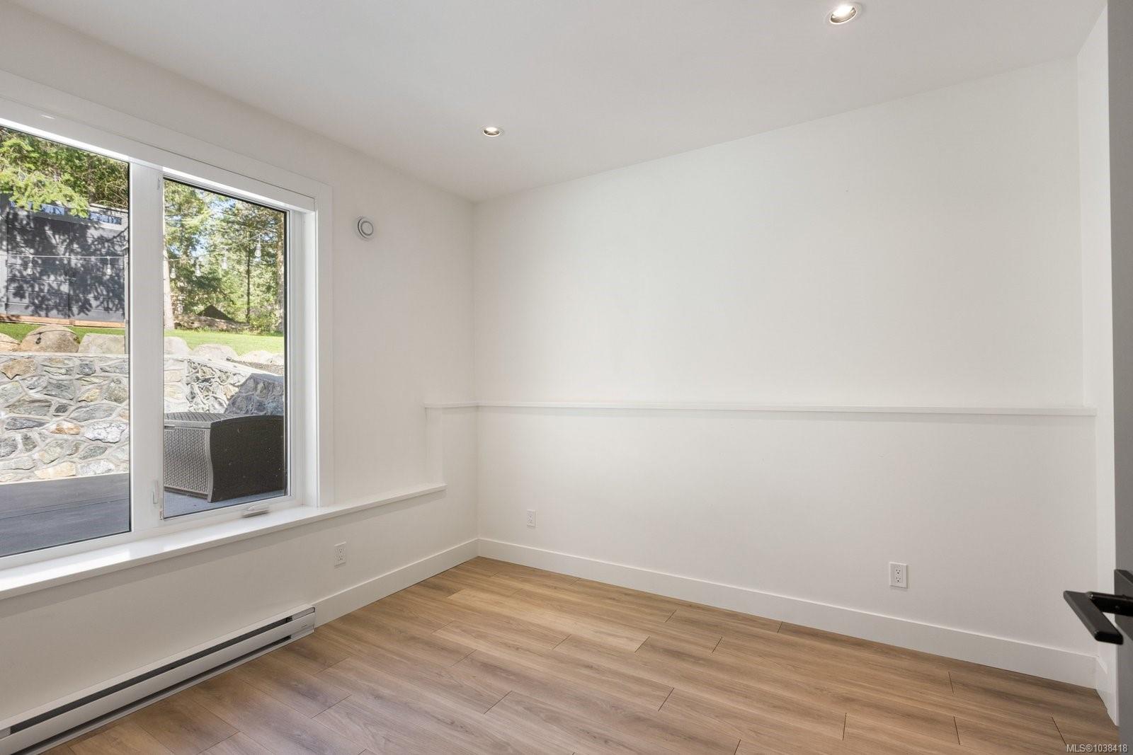 593 Downey Rd