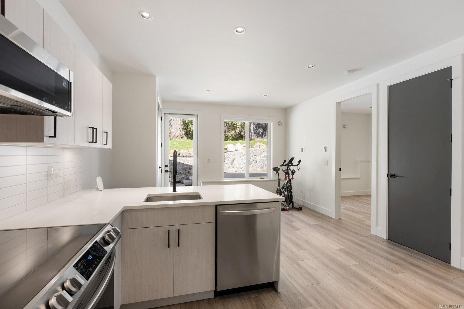 593 Downey Rd
