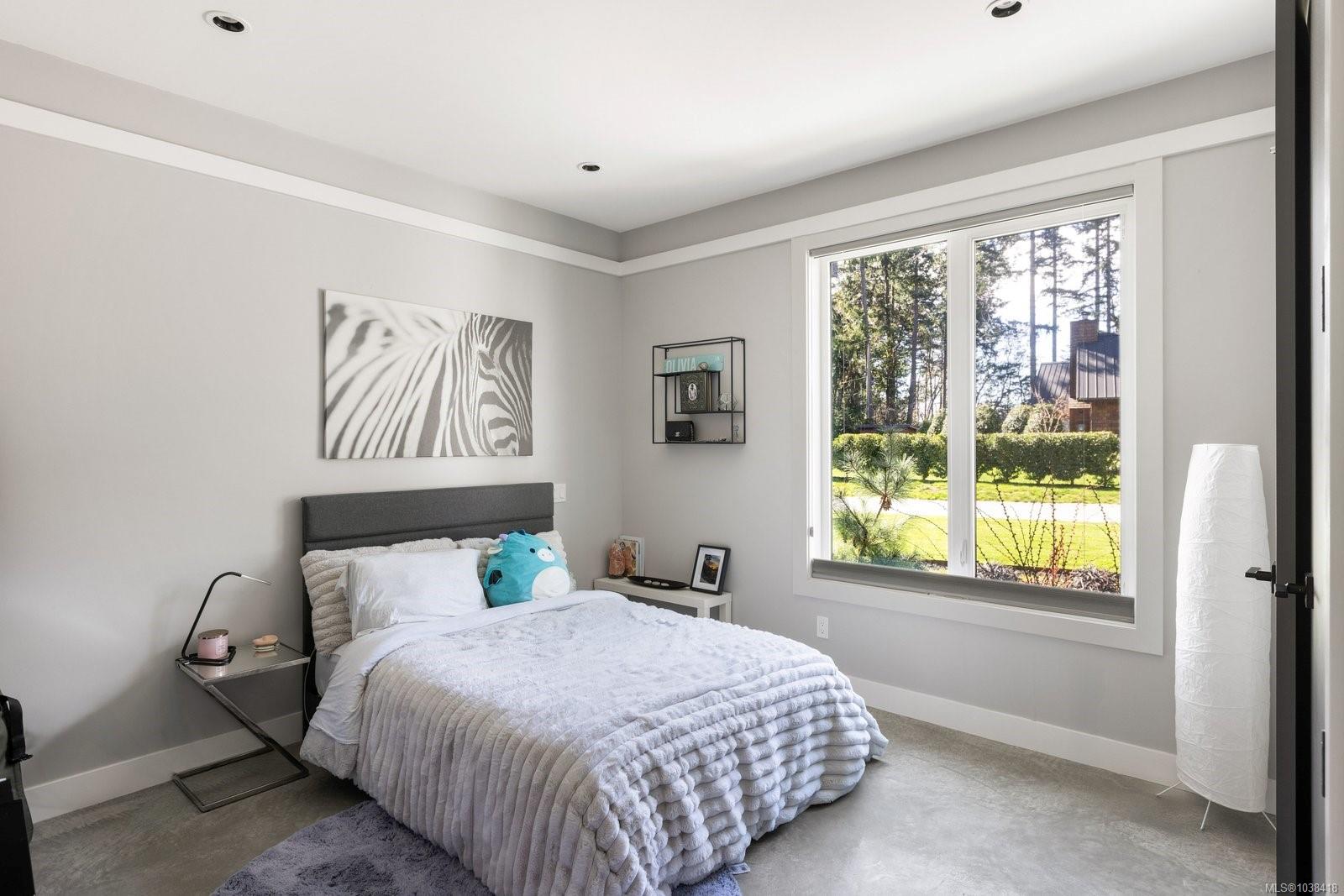 593 Downey Rd