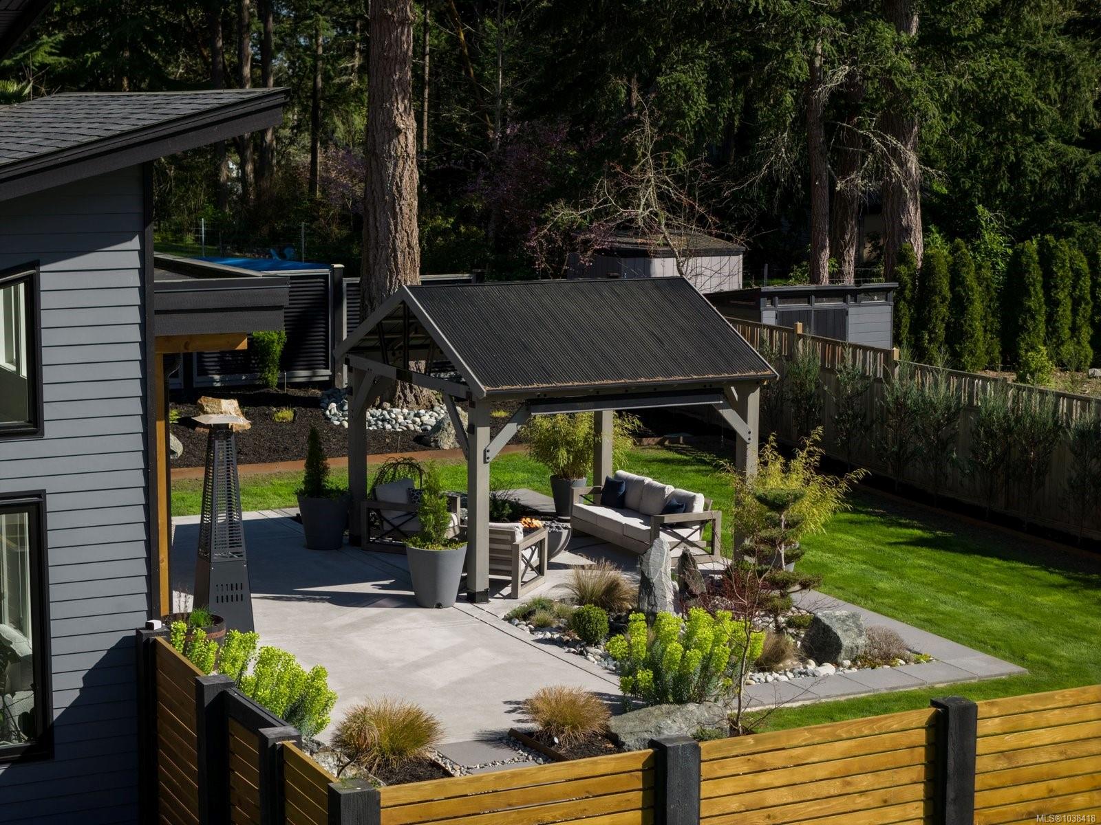593 Downey Rd