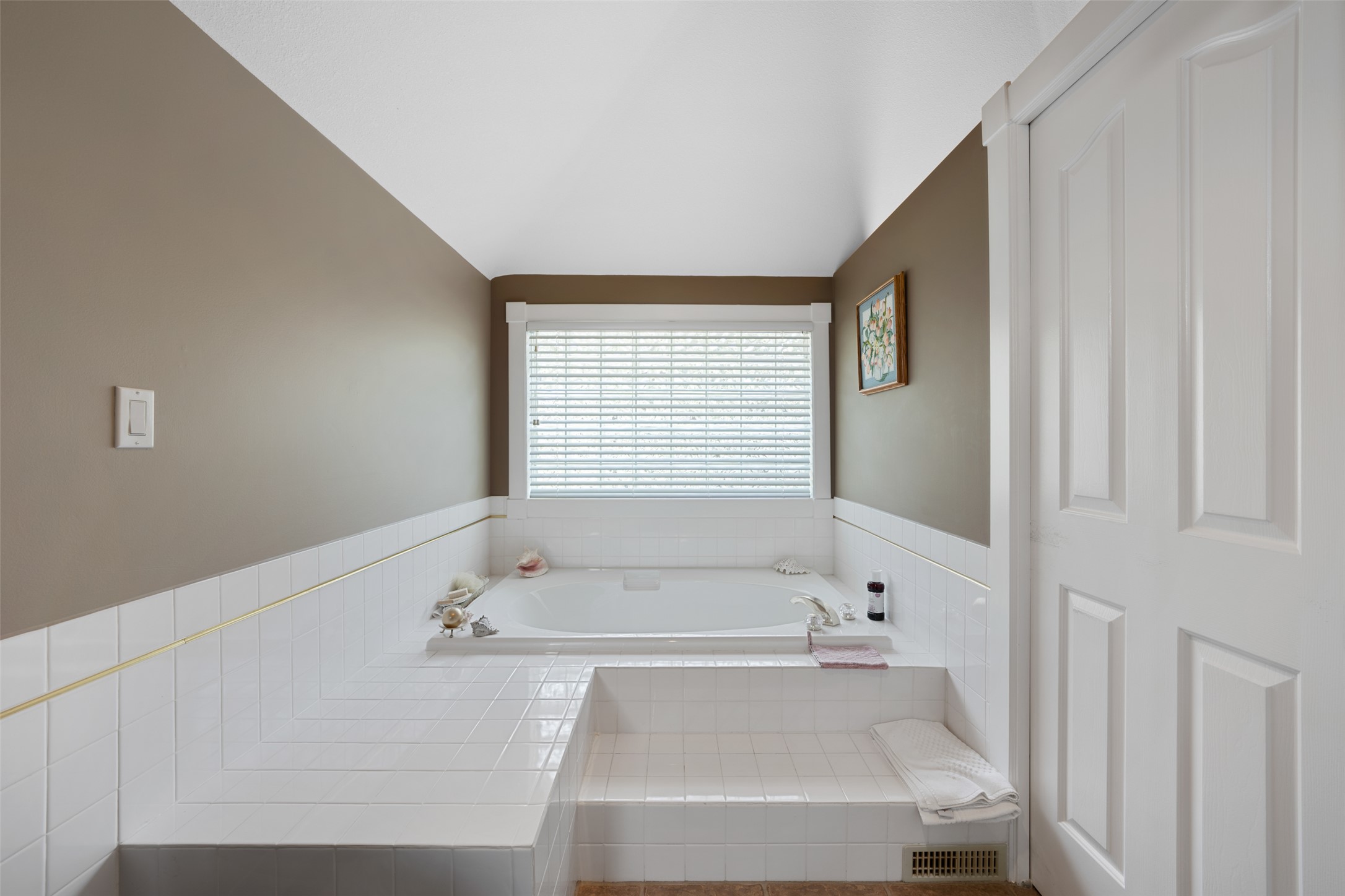 205 Merlin Court