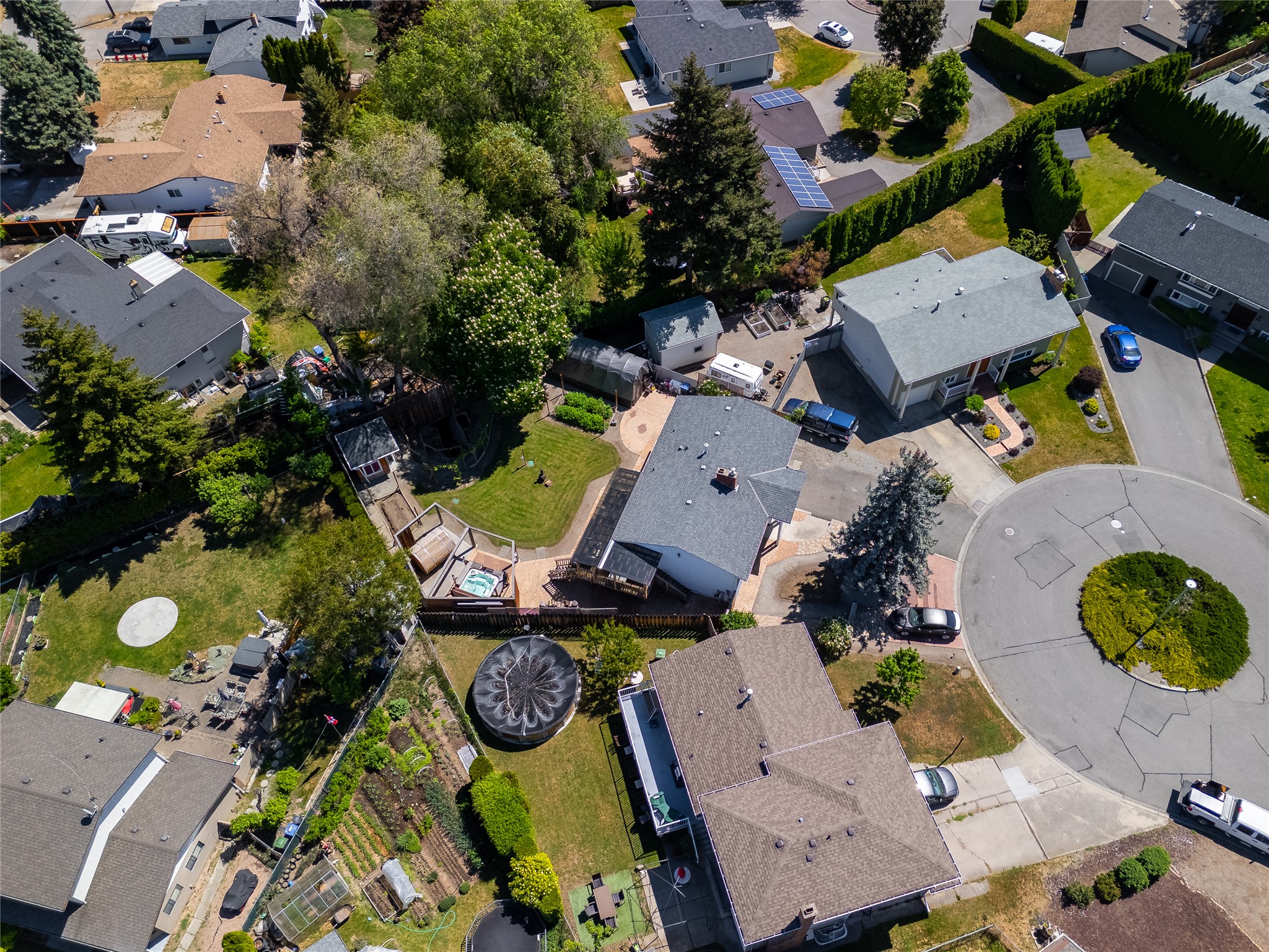 992 Grenfell Court