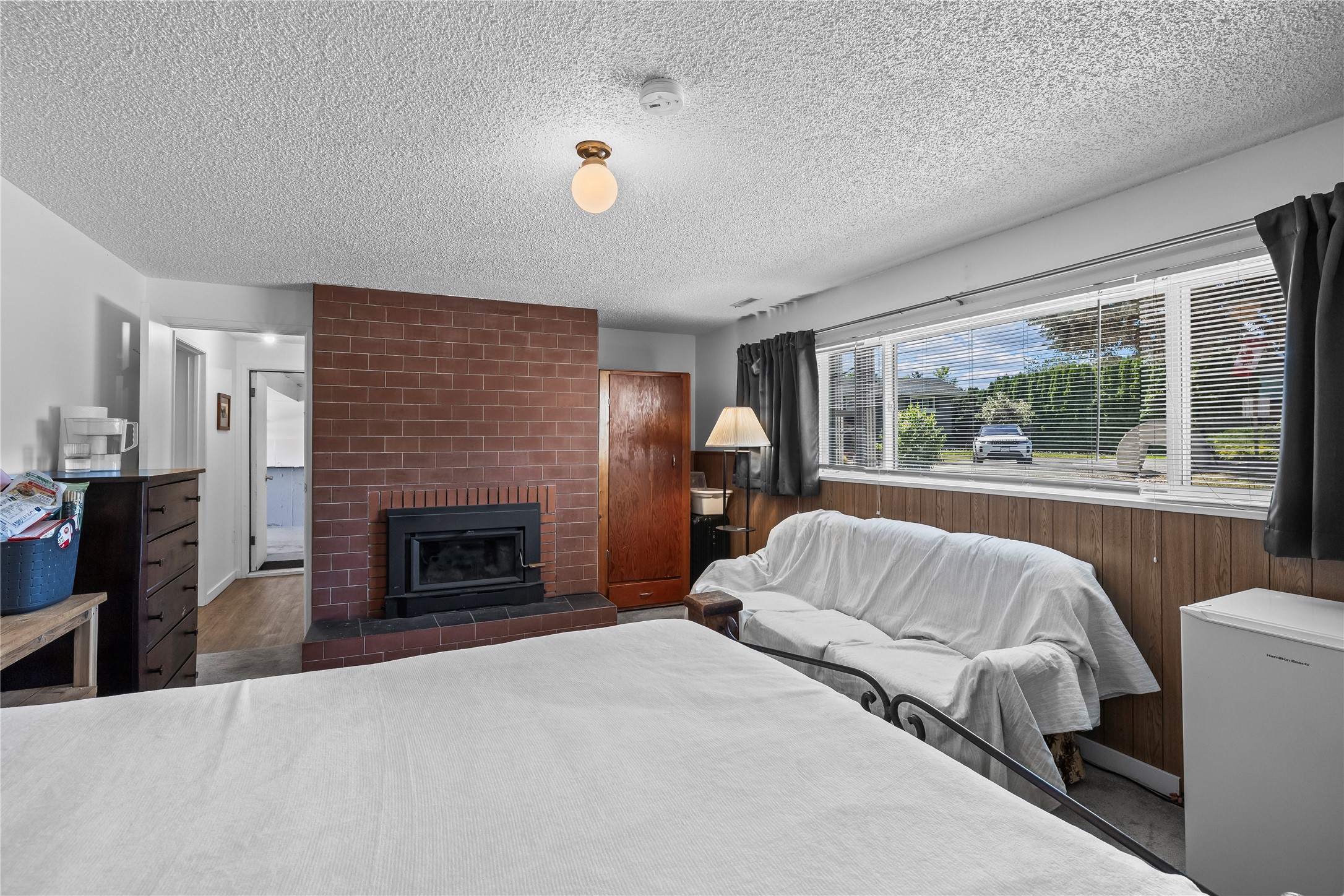 992 Grenfell Court