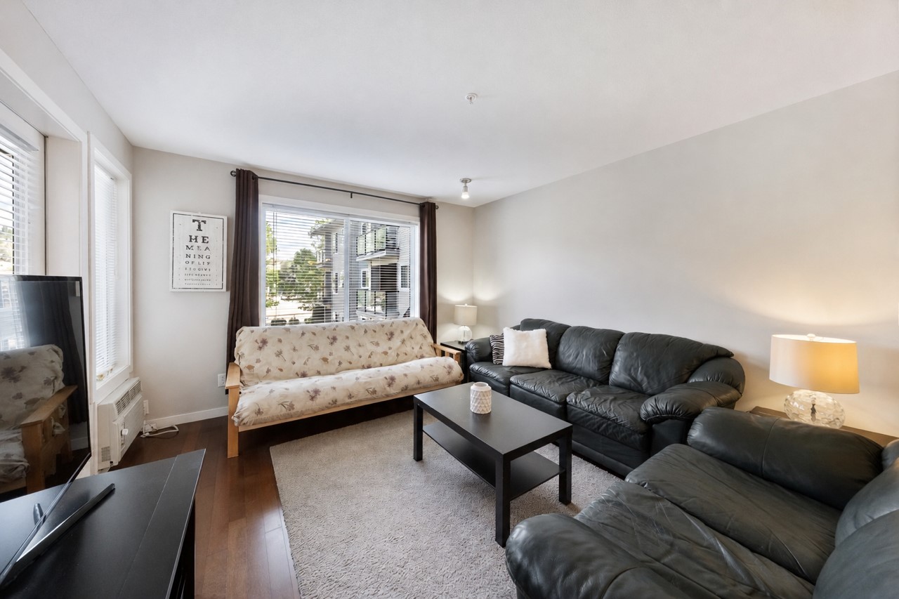 135 Ziprick Road 206