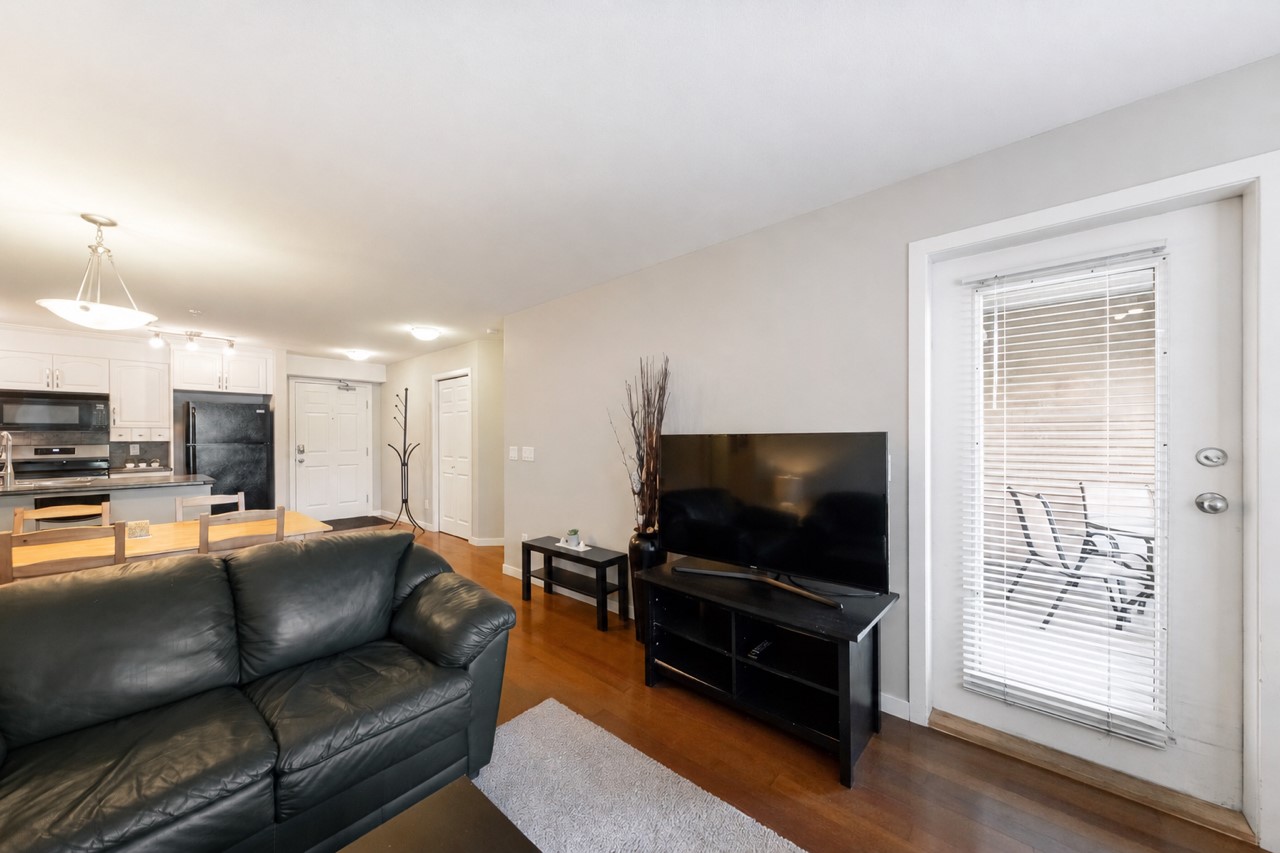 135 Ziprick Road 206