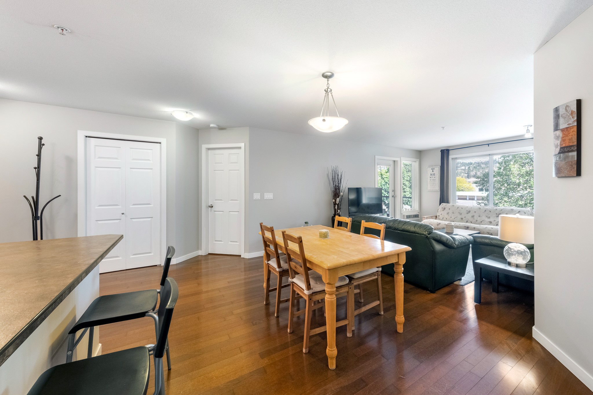135 Ziprick Road 206