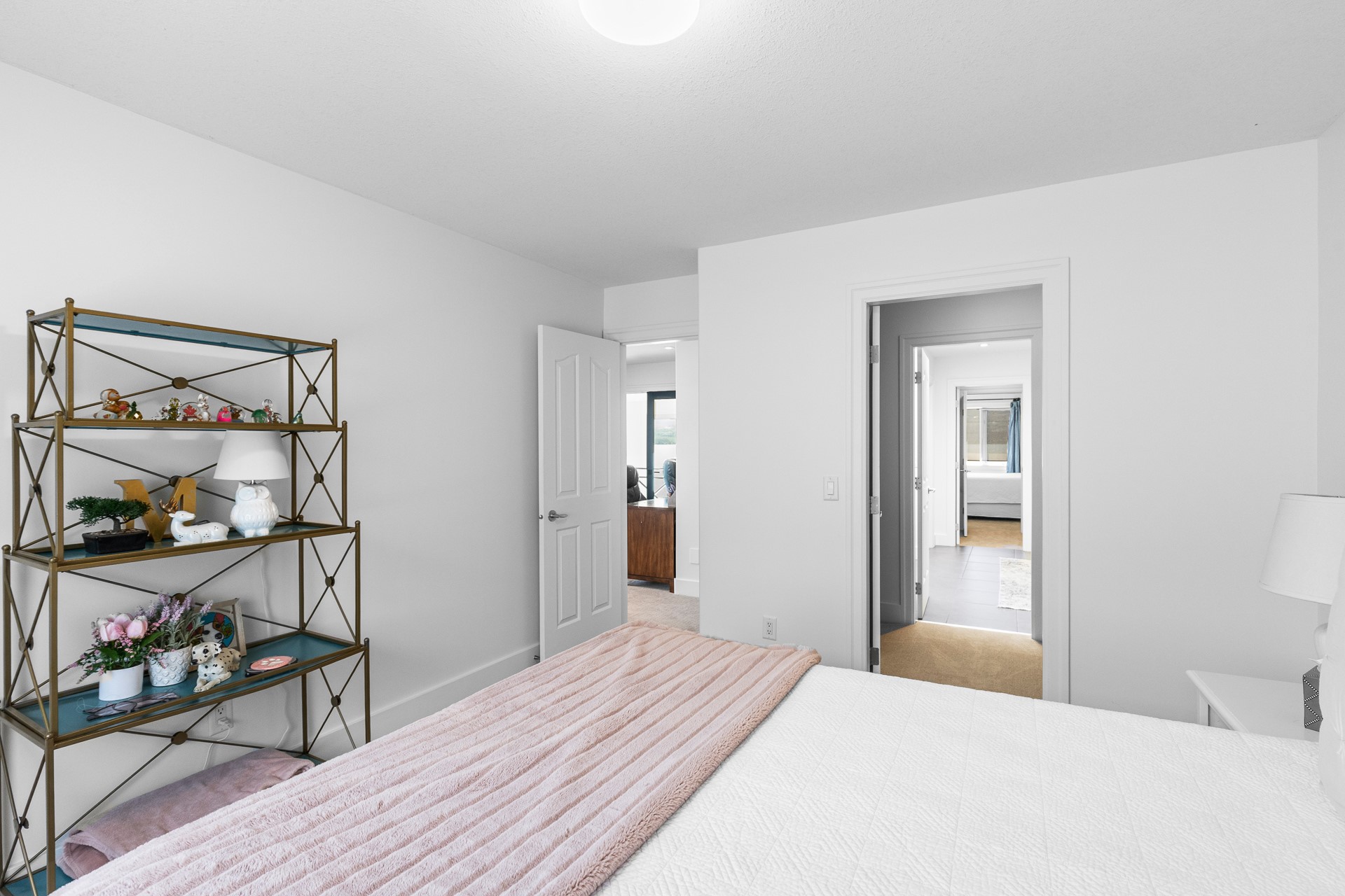 1069 Sunnyside Road