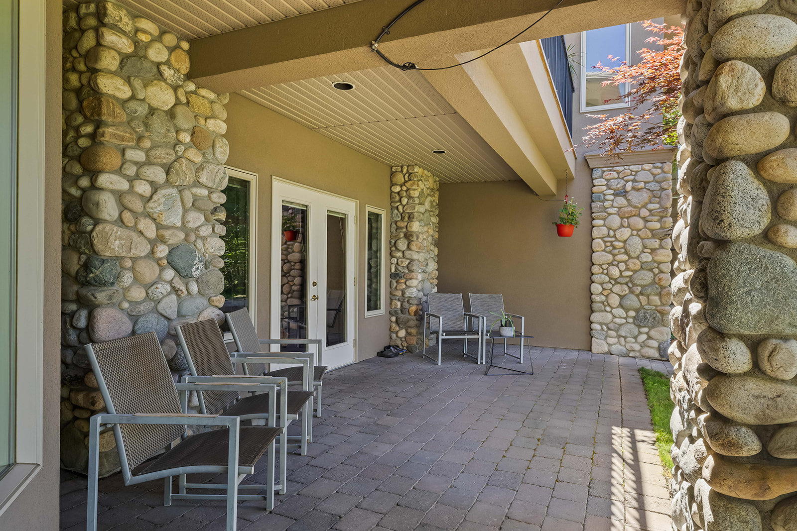 324 Phoebe Court