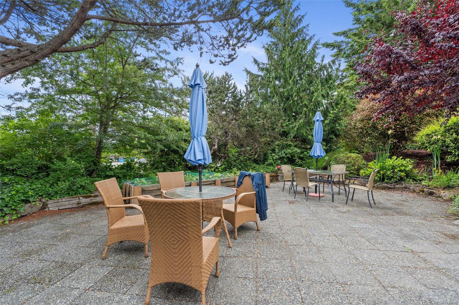 2040 White Birch Rd #205