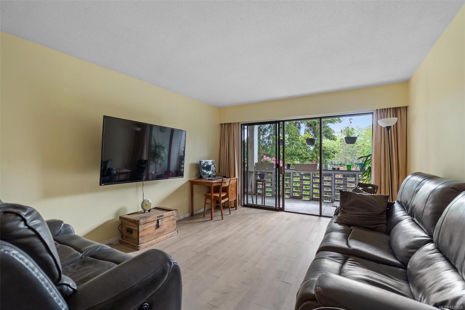 2040 White Birch Rd #205