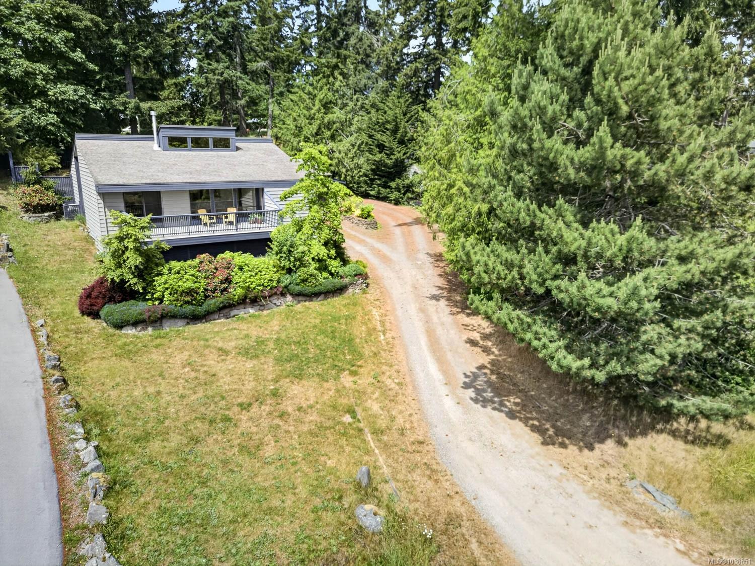 102 Village Terr