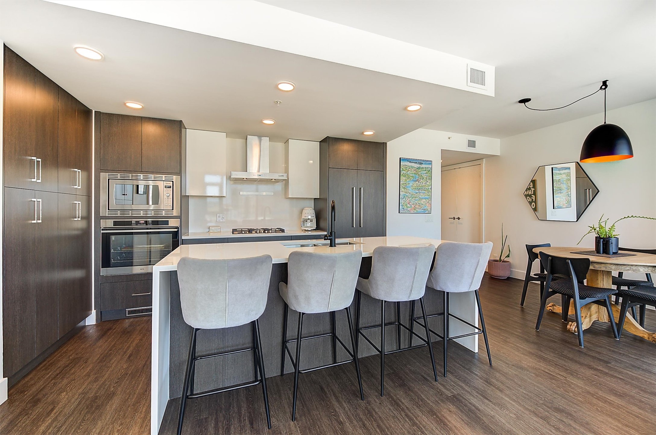 1588 Ellis Street 1602